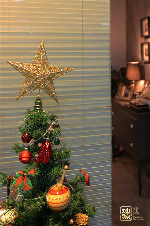 裝飾辦公室-圣誕樹(shù) 裝飾辦公室-圣誕樹(shù)