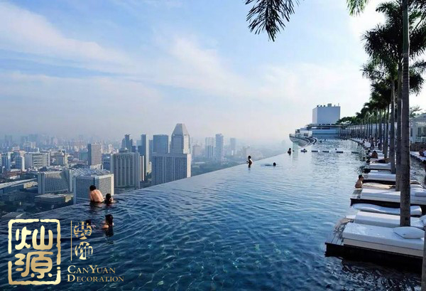 全球首個(gè)無(wú)邊泳池即將開(kāi)建 屋頂泳池或?qū)⒊蔀槁玫晷聦? /> 
</p>
<p>
	<b>2.巴塞羅那藝術(shù)酒店</b> 
</p>
<p style=