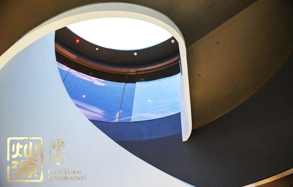 蔚來(lái)汽車(chē)莊莉離職 可惜了蔚來(lái)汽車(chē)那么舒適的辦公室裝修環(huán)境