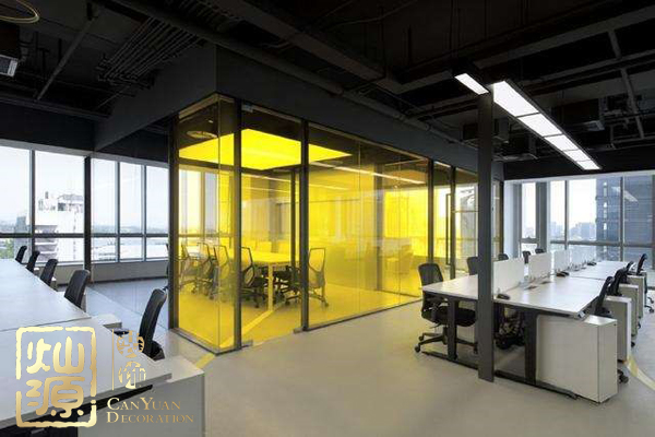 ofo小黃車日均退款3500人 ，走下神壇的小黃車辦公室人去樓空？