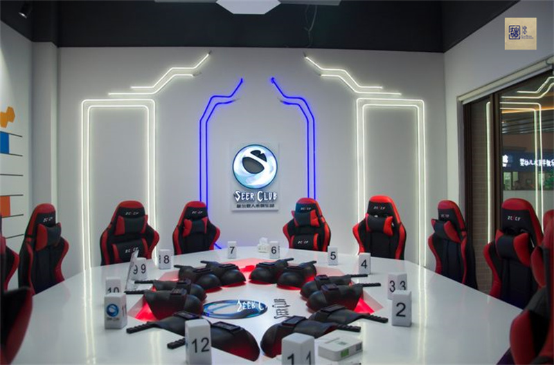 快來領(lǐng)！實惠又實用的爆款桌游吧設(shè)計要點，燦源裝飾幫你總結(jié)好啦！