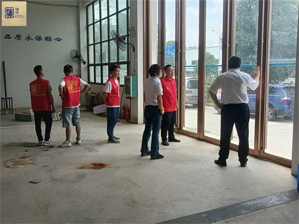 廣西裝修公司—燦源裝飾施工現(xiàn)場檢查 廣西裝修公司—燦源裝飾施工現(xiàn)場檢查